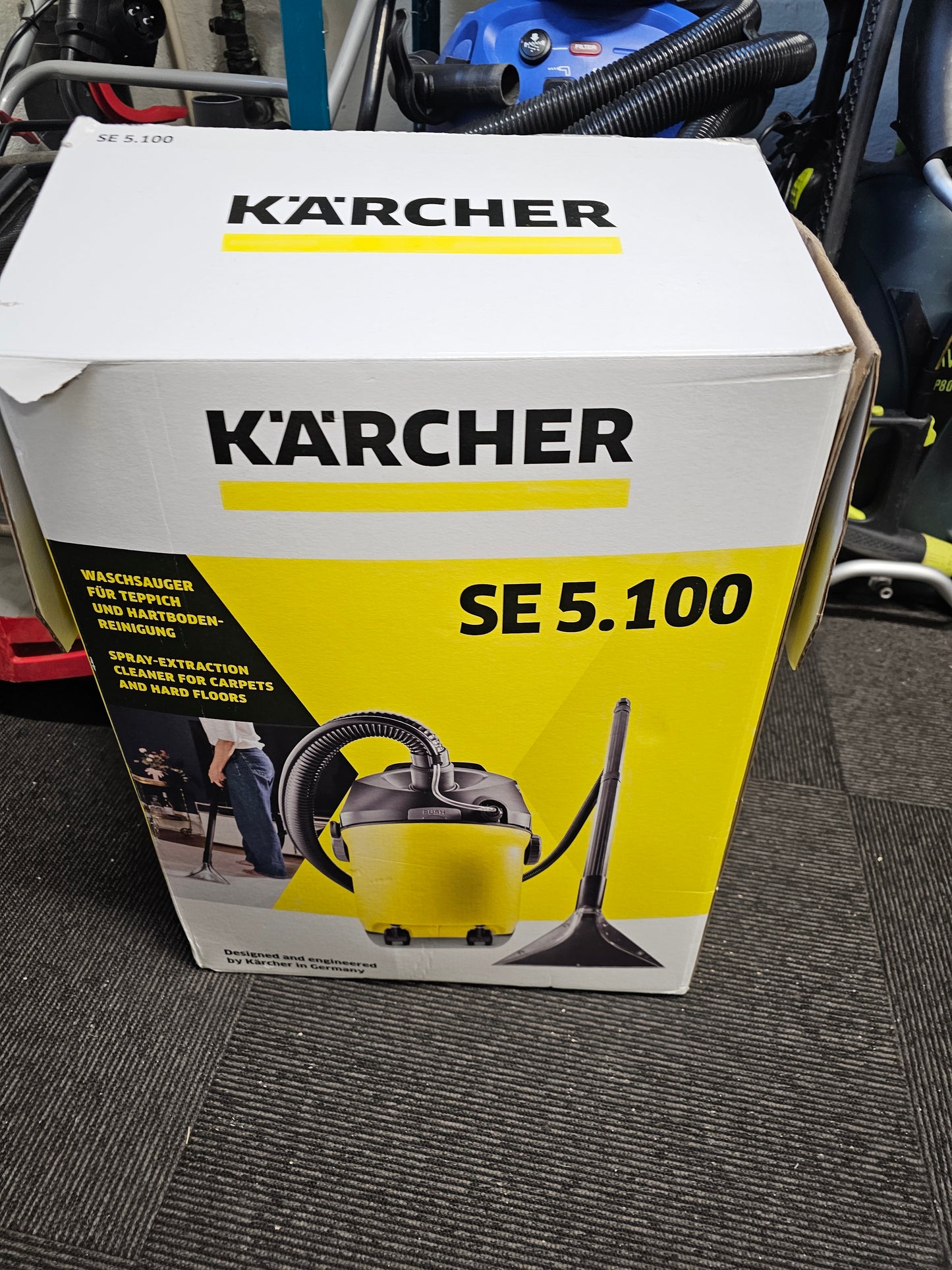 Carpet and floor spray cleaner - Karcher - Rental Equipment Stavanger