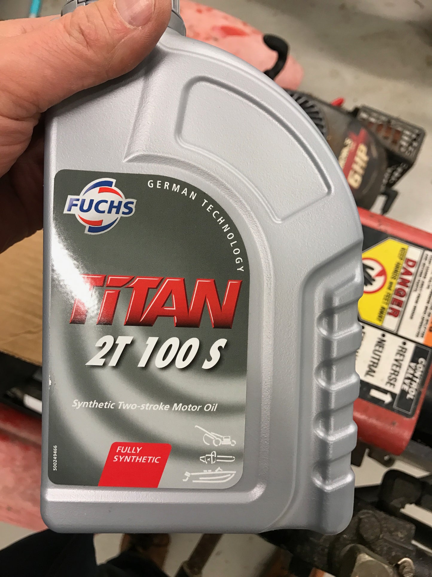Fuchs Titan 2T 100 S